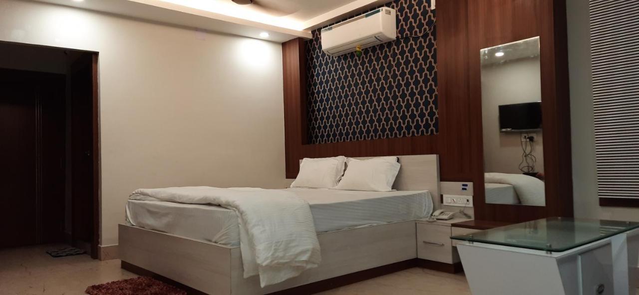 Hotel Narendra Plaza Balasore Экстерьер фото